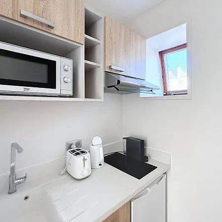 Renove 5 Pers. Avec Parking, A 100m Plage, Centre Merville-franceville, Expo Sud - Fr-1-465-71