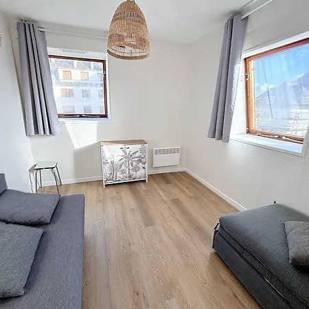 Apartment Renove 5 Pers. Avec Parking, A 100m Plage, Centre Merville-franceville, Expo Sud - Fr-1-465-71 *